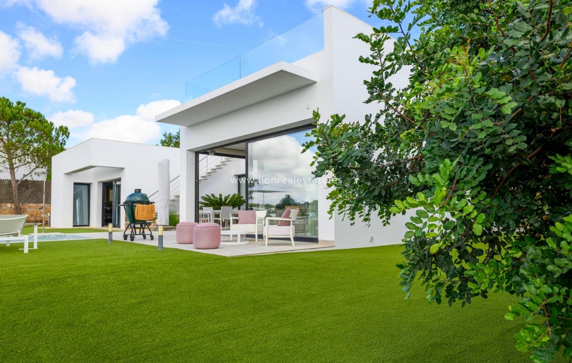 Перепродажа - Villa - Orihuela Costa - Las Colinas Golf
