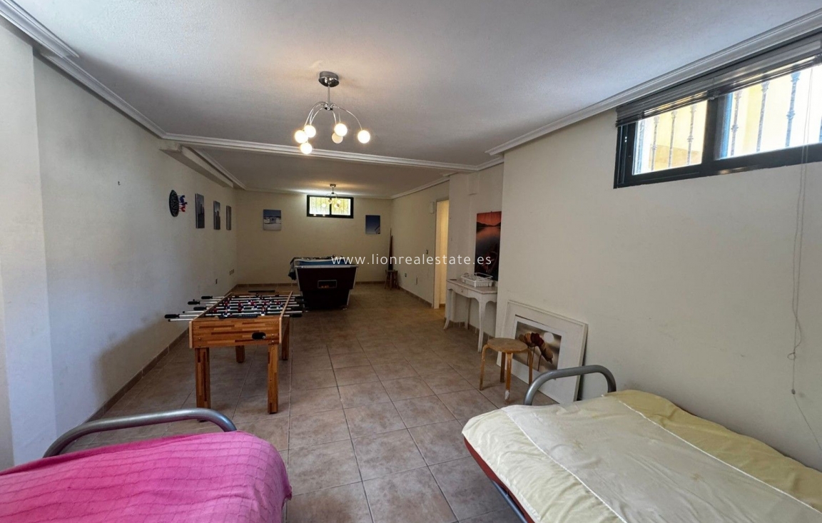 Перепродажа - Villa - Orihuela Costa - PAU 8