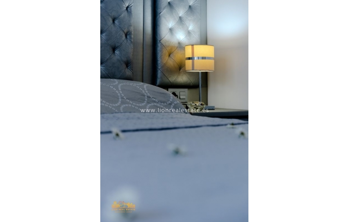 Перепродажа - Villa - Orihuela Costa - PAU 8