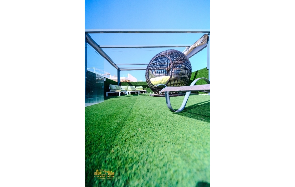 Перепродажа - Villa - Orihuela Costa - Villamartín