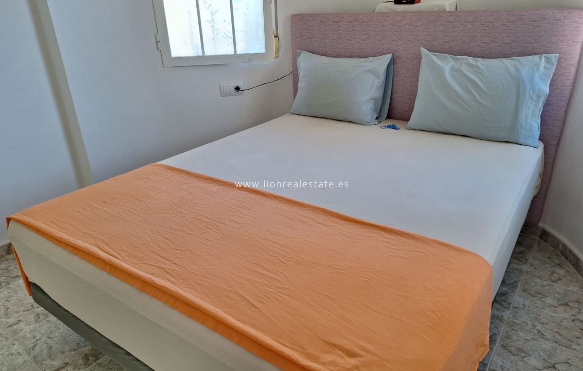 Перепродажа - Villa - Playa Flamenca - Villas San Luis