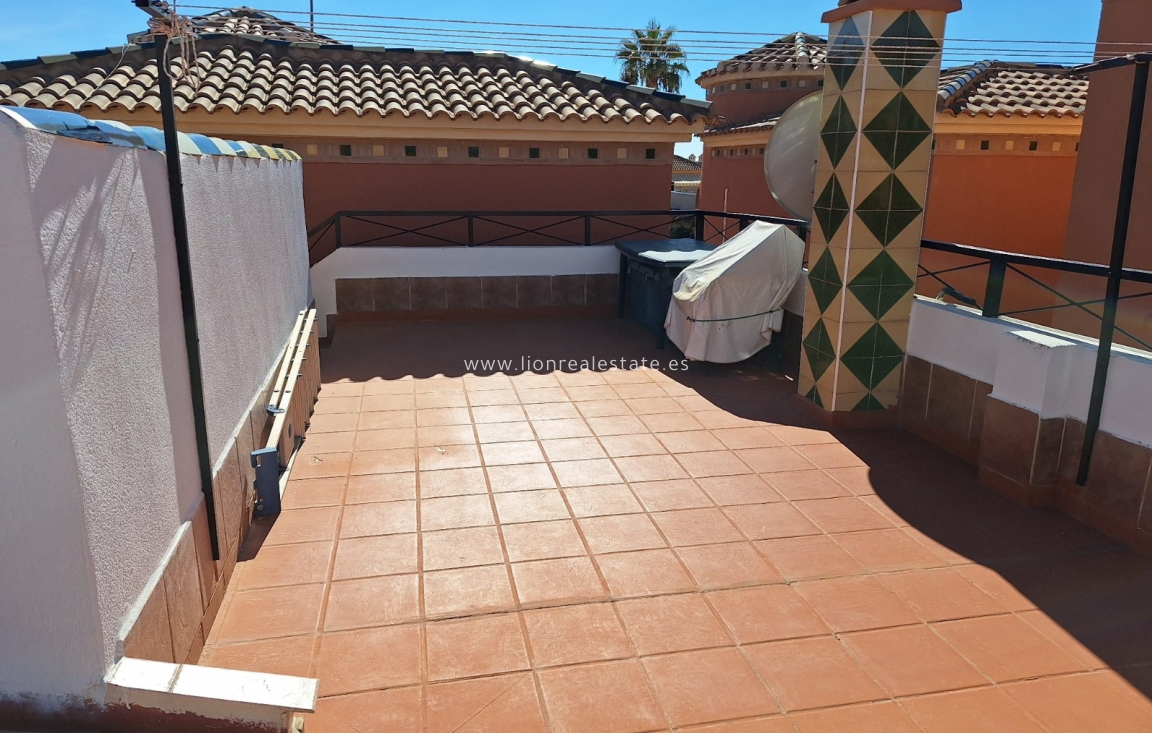 Перепродажа - Villa - Playa Flamenca - Villas San Luis