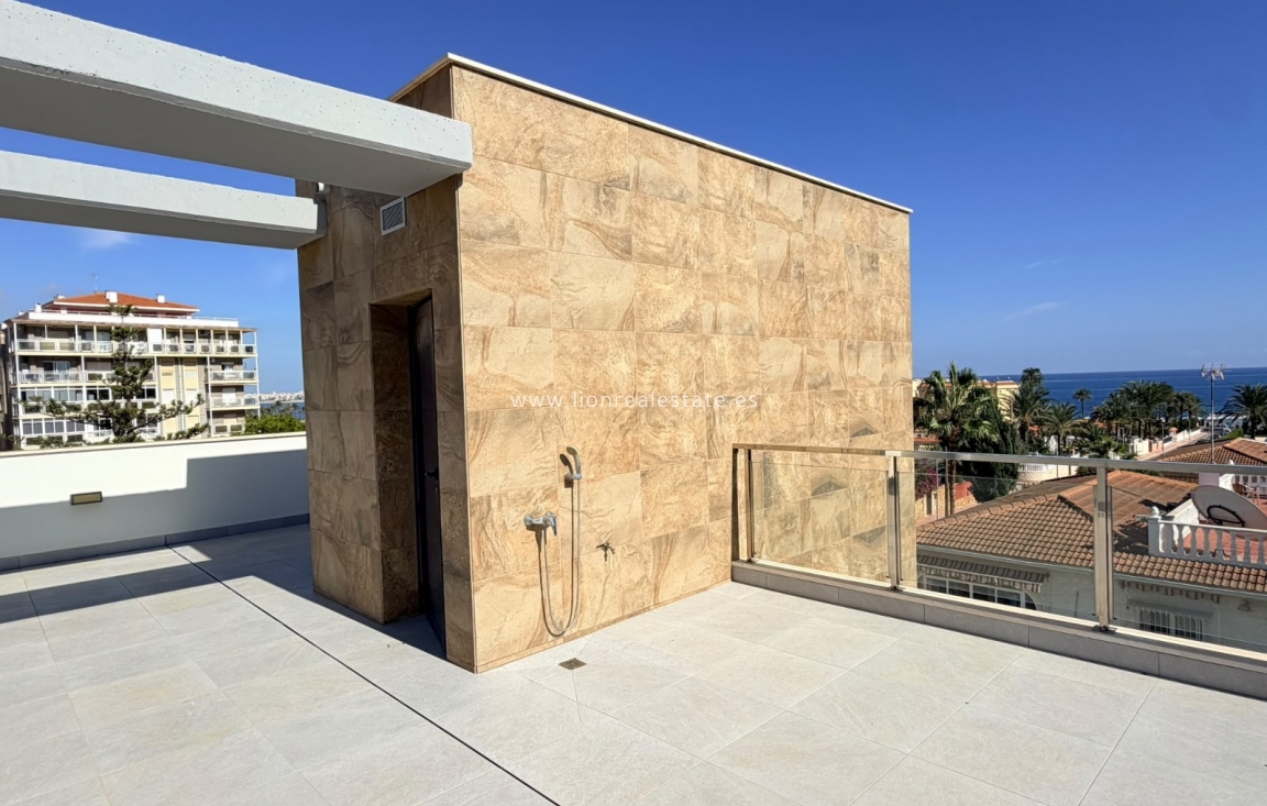 Перепродажа - Villa - Punta Prima