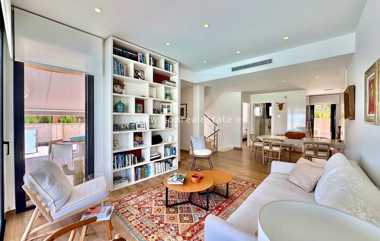 Перепродажа - Villa - San Miguel de Salinas - Bellavista