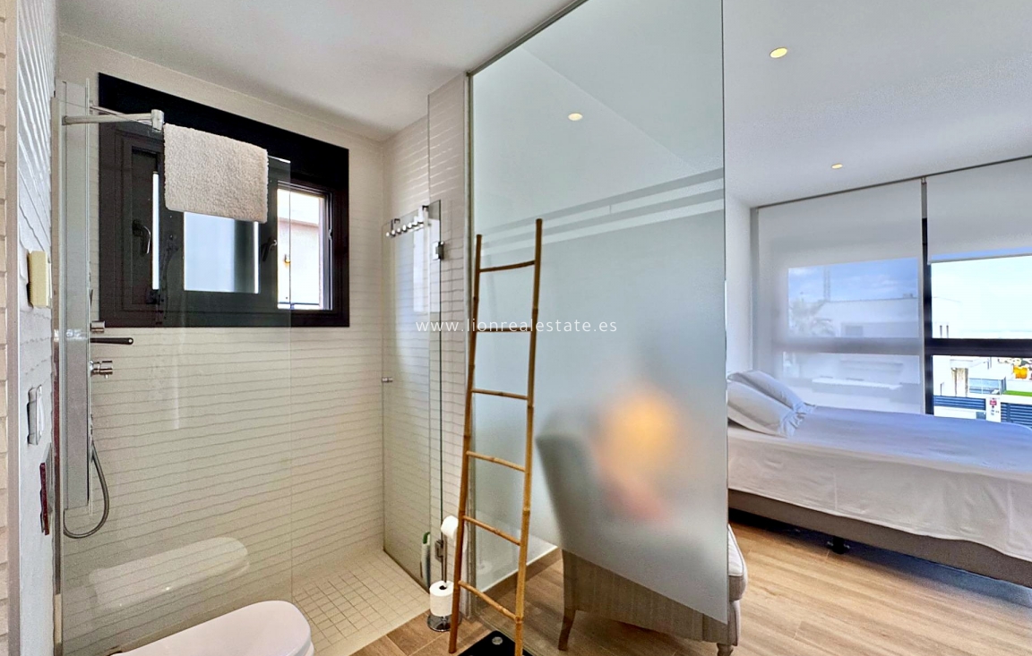 Перепродажа - Villa - San Miguel de Salinas - Bellavista