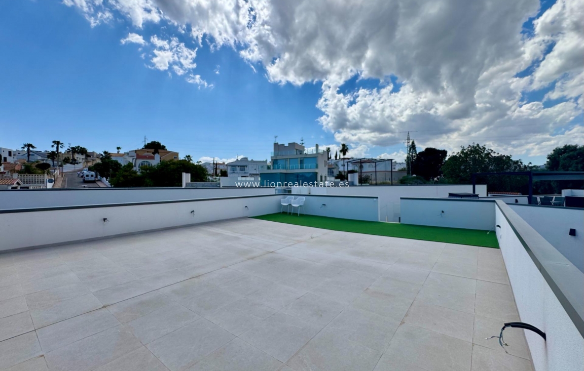 Перепродажа - Villa - San Miguel de Salinas - Blue Lagoon - Galán