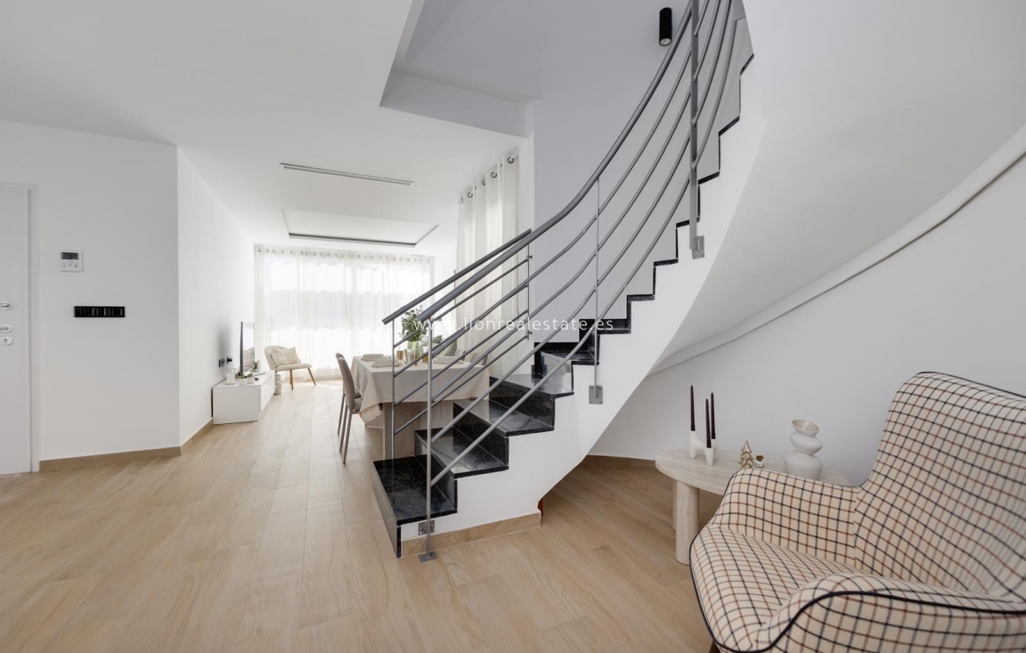 Перепродажа - Villa - Torrevieja - Aguas Nuevas