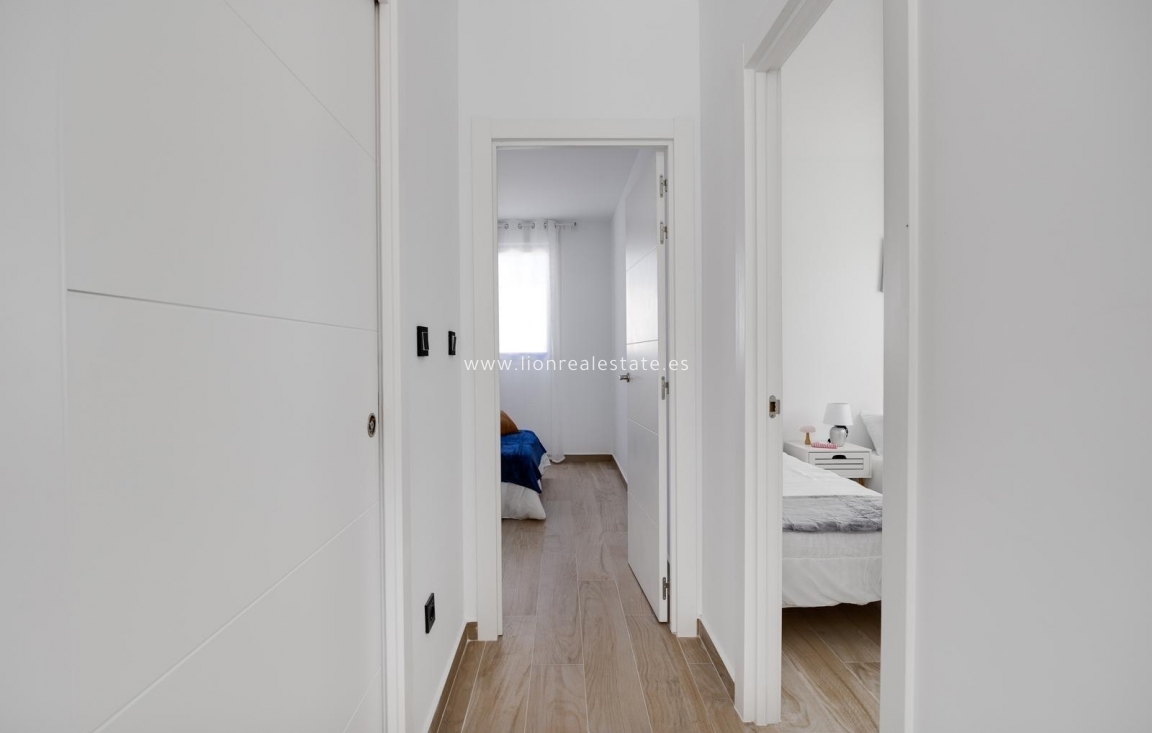 Перепродажа - Villa - Torrevieja - Aguas Nuevas