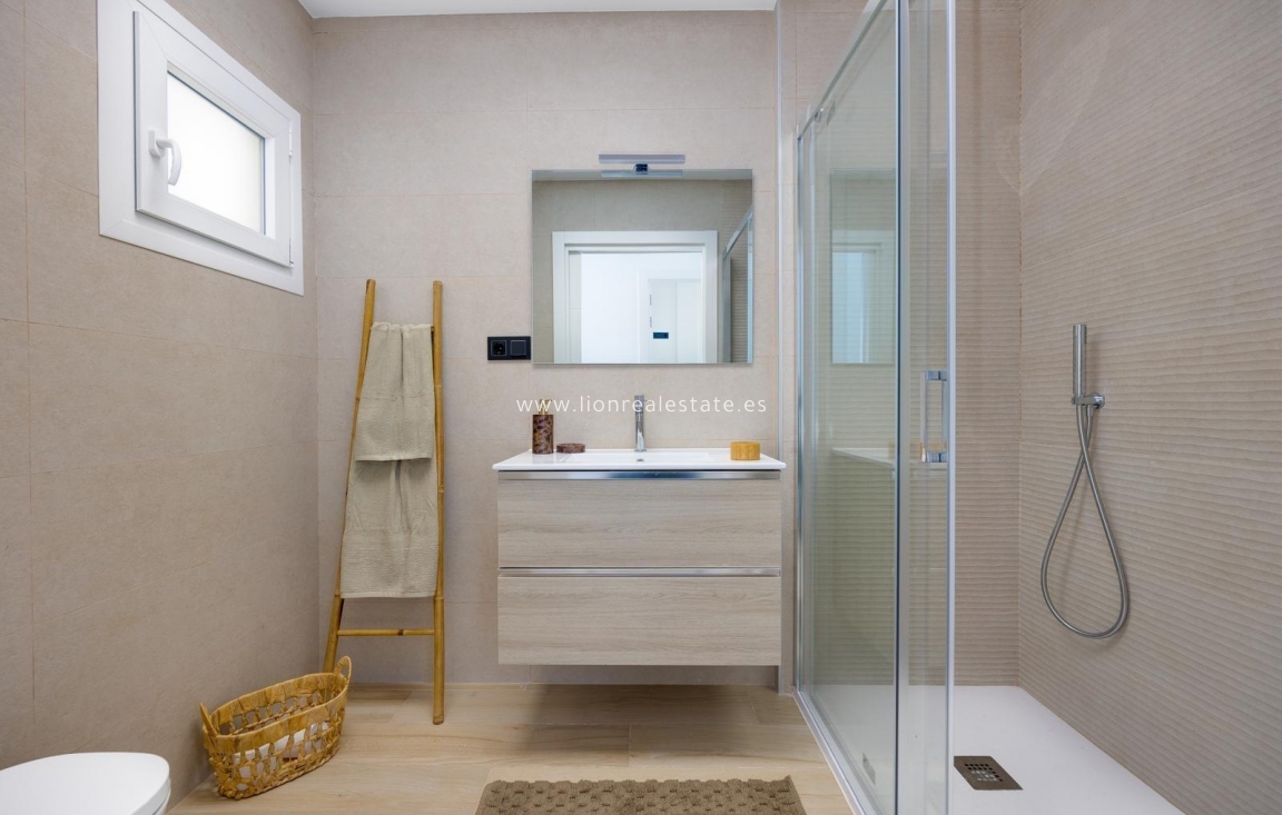 Перепродажа - Villa - Torrevieja - Aguas Nuevas