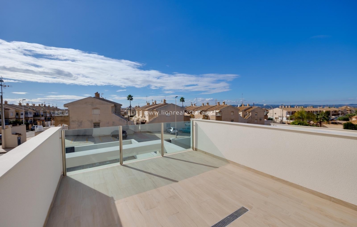 Перепродажа - Villa - Torrevieja - Aguas Nuevas
