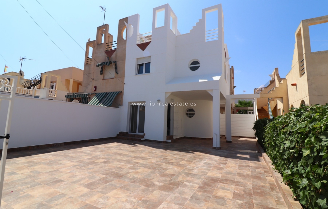 Перепродажа - Villa - Torrevieja - El Salado