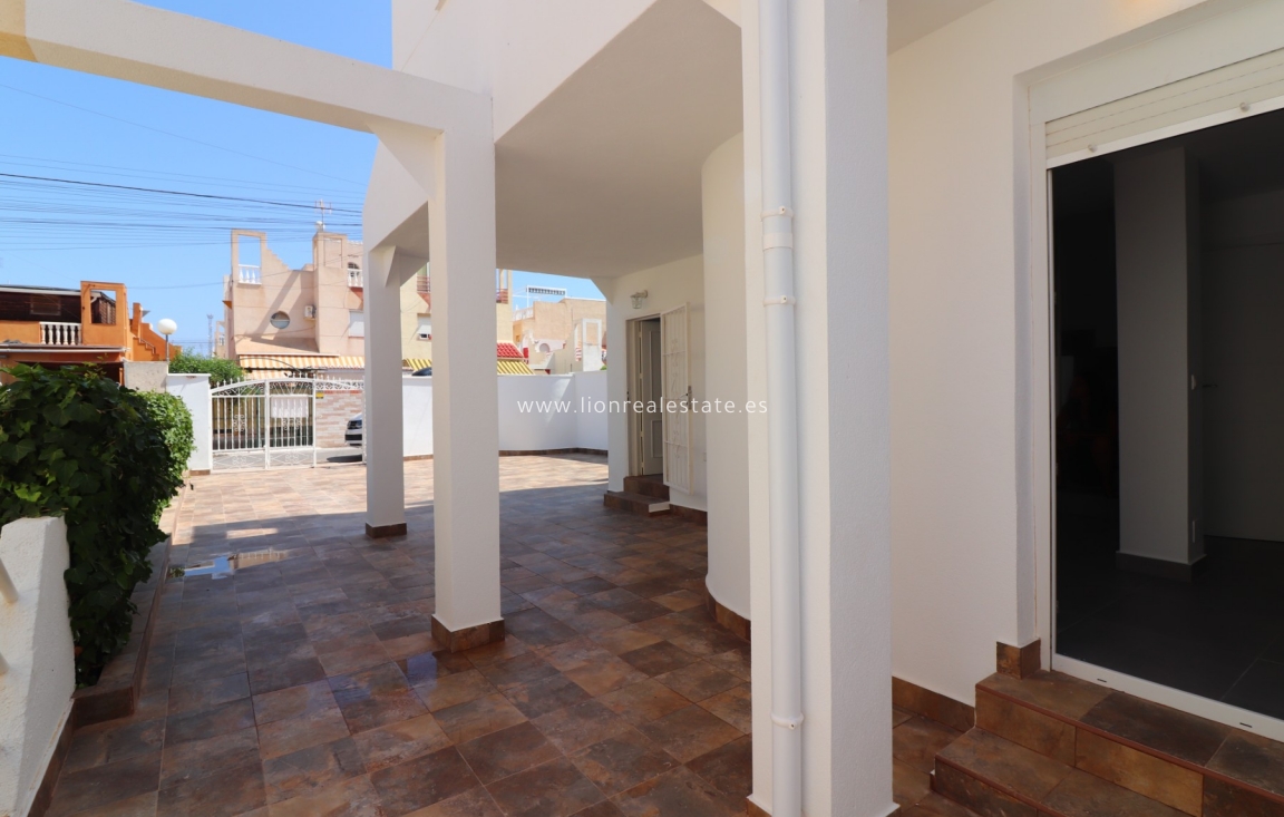 Перепродажа - Villa - Torrevieja - El Salado