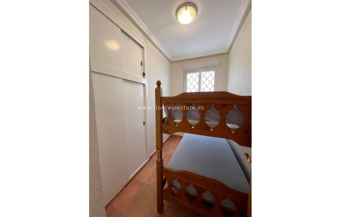 Перепродажа - Villa - Torrevieja - Estacion de autobuses