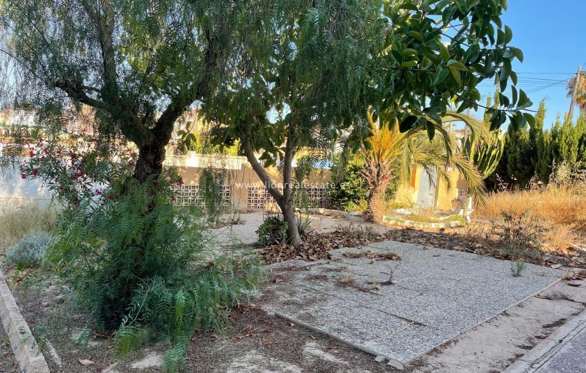 Перепродажа - Villa - Torrevieja - Los Balcones - Los Altos del Edén