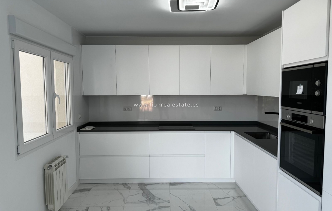 Перепродажа - Villa - Torrevieja - Los Balcones - Los Altos del Edén