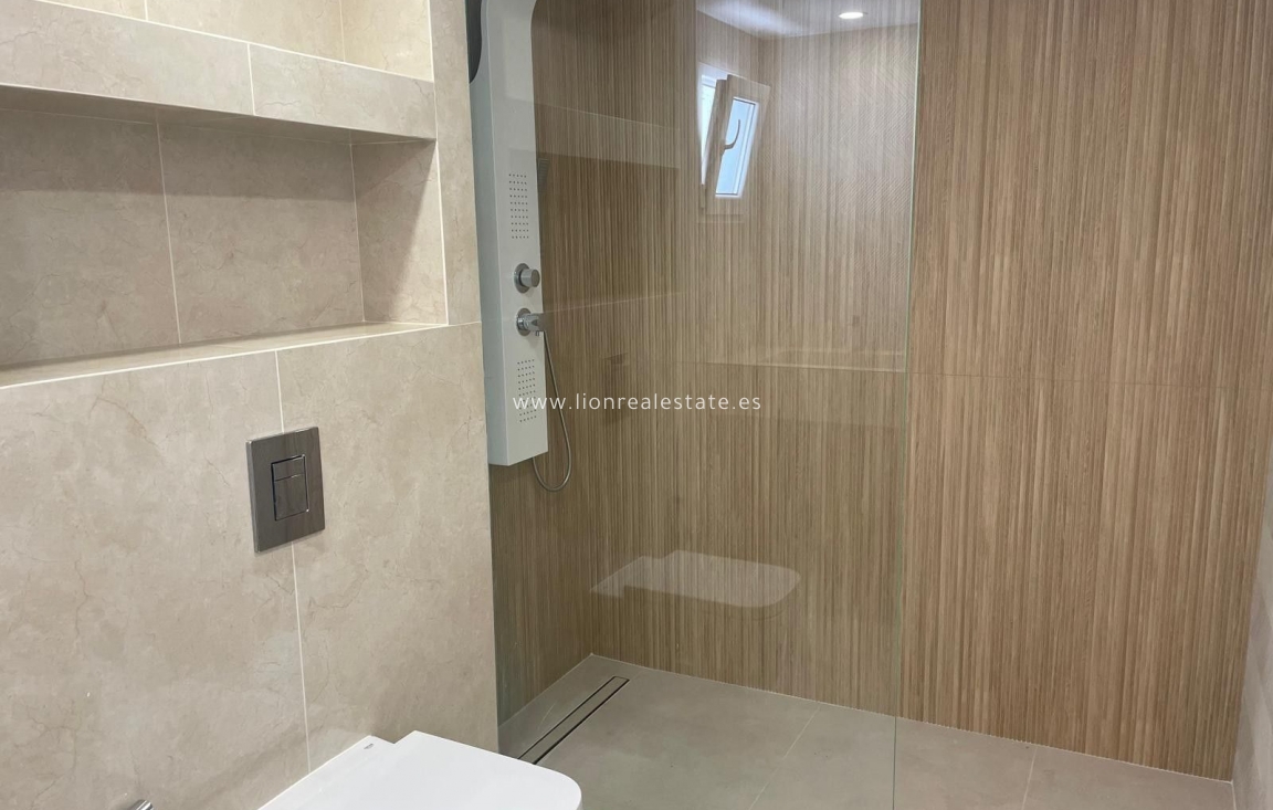 Перепродажа - Villa - Torrevieja - Los Balcones - Los Altos del Edén