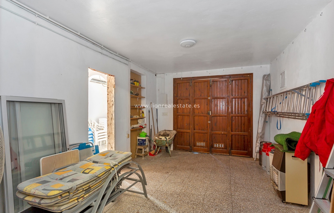 Перепродажа - Villa - Torrevieja - Los Balcones