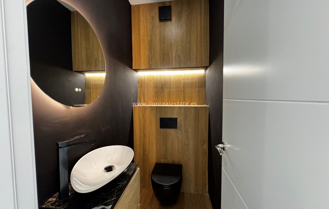 Перепродажа - Villa - Torrevieja - Los Balcones