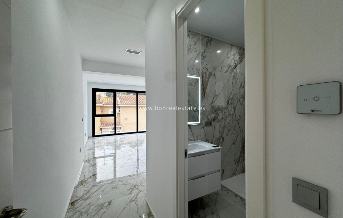 Перепродажа - Villa - Torrevieja - Los Balcones