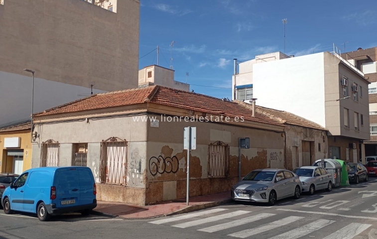 Plot - Odsprzedaż - Torrevieja - US-19158