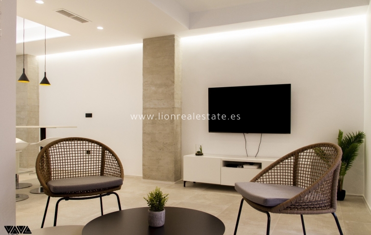 Resale - Apartment / flat - Alicante - Center