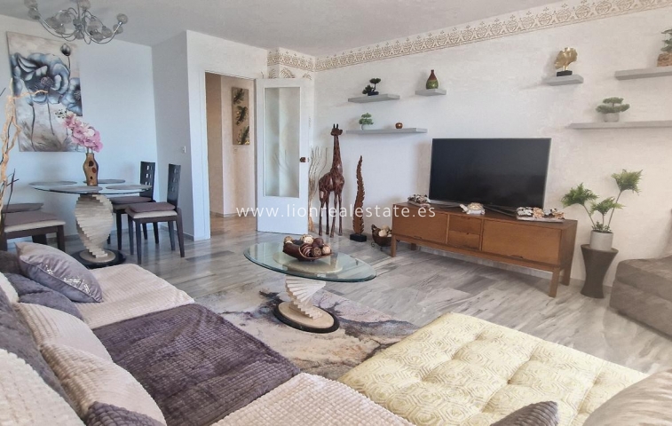 Resale - Apartment / flat - Alicante - Playa de la Albufereta