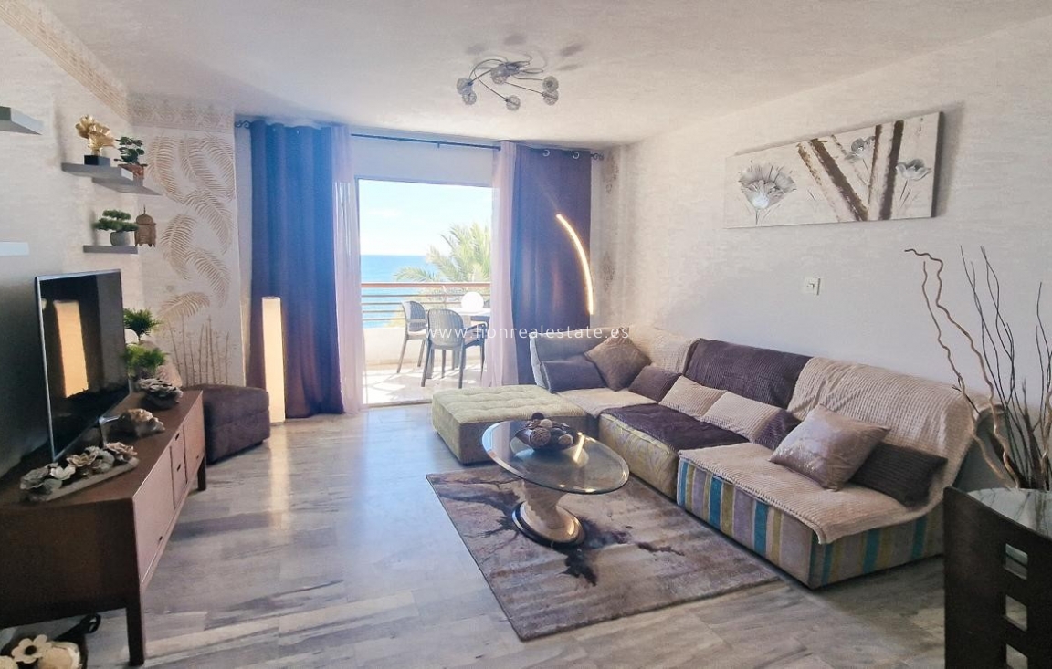 Resale - Apartment / flat - Alicante - Playa de la Albufereta