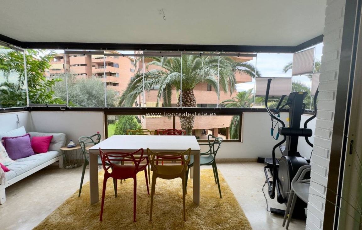 Resale - Apartment / flat - Alicante - Vistahermosa