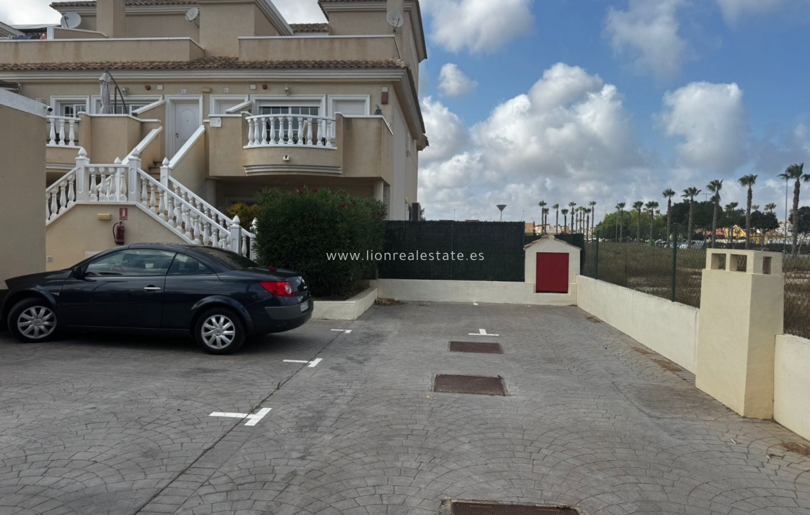 Resale - Apartment / flat - Guardamar del Segura - El Raso