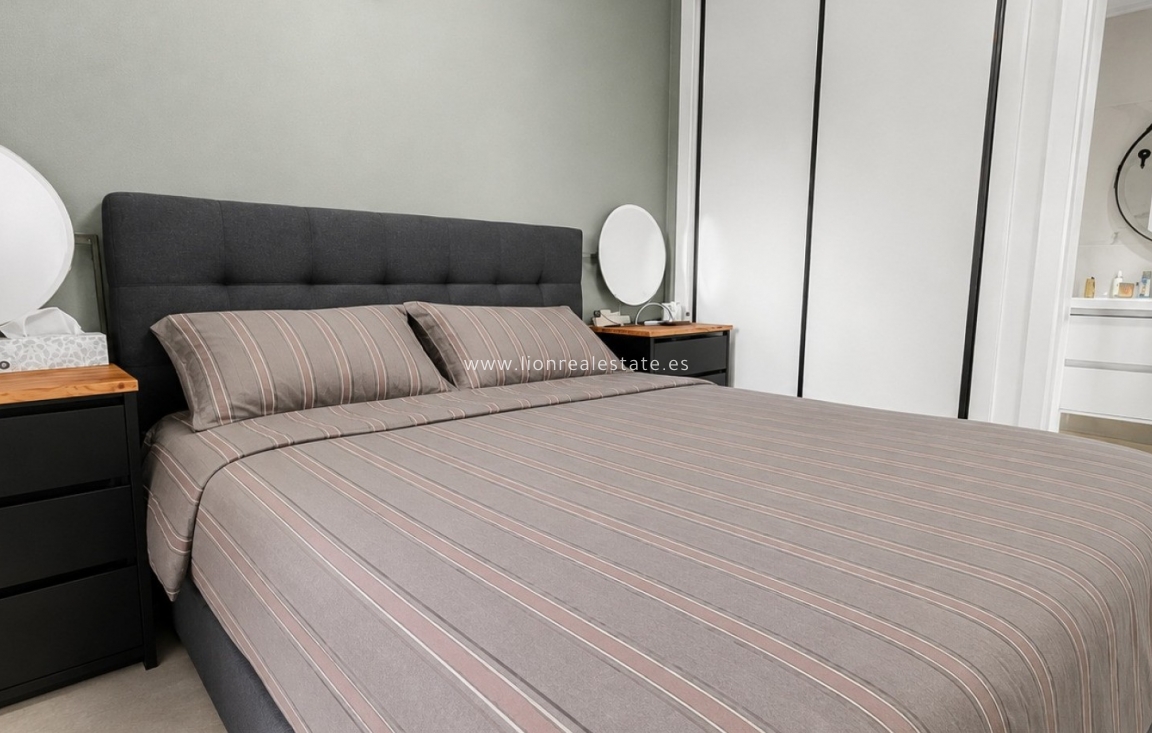 Resale - Apartment / flat - Guardamar del Segura - El Raso