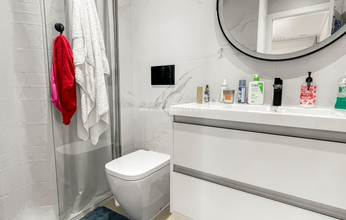 Resale - Apartment / flat - Guardamar del Segura - El Raso