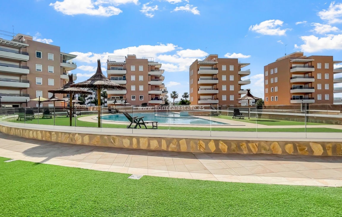 Resale - Apartment / flat - Guardamar del Segura - El Raso
