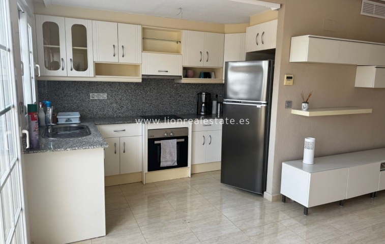 Resale - Apartment / flat - Guardamar del Segura - Urb el raso