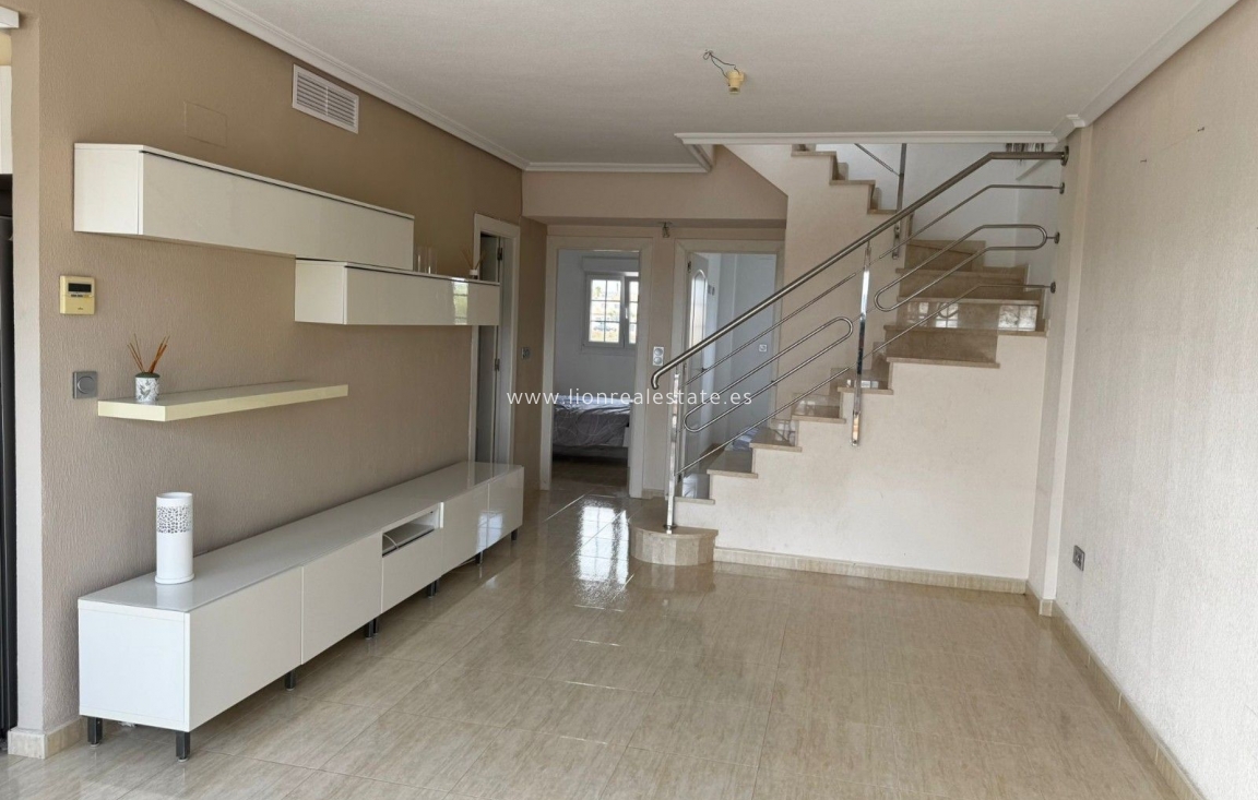 Resale - Apartment / flat - Guardamar del Segura - Urb el raso