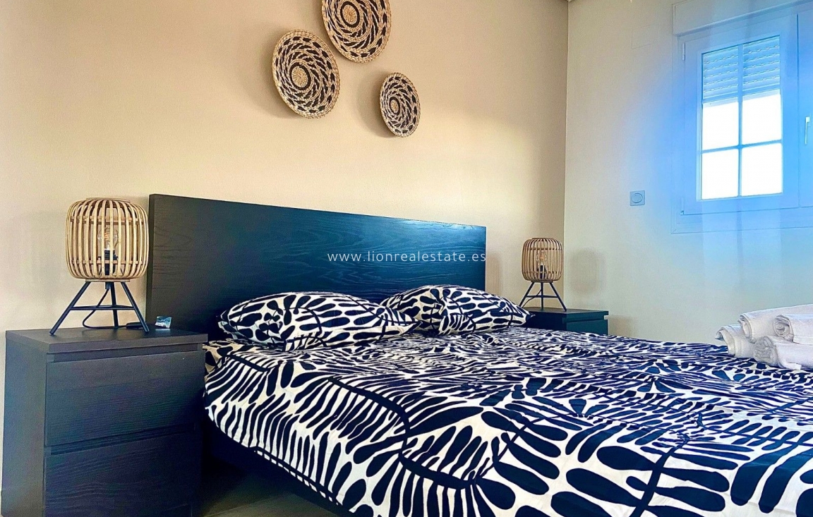 Resale - Apartment / flat - Guardamar del Segura - Urb el raso