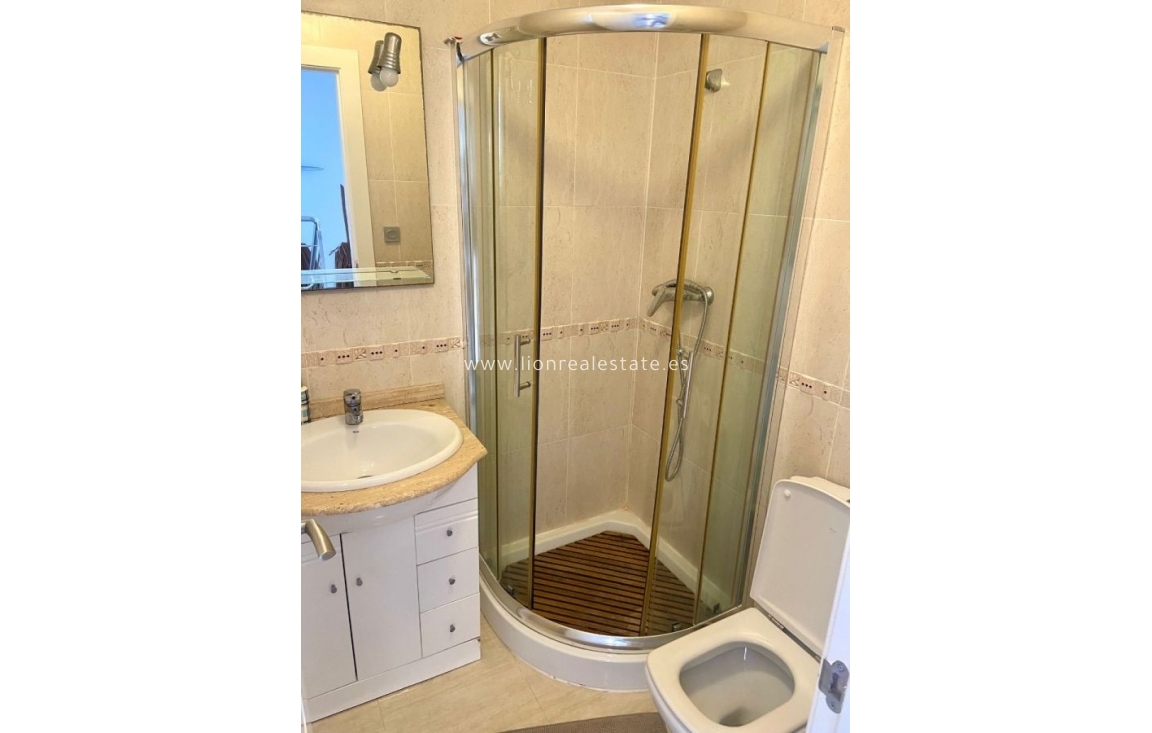 Resale - Apartment / flat - Guardamar del Segura - Urb el raso