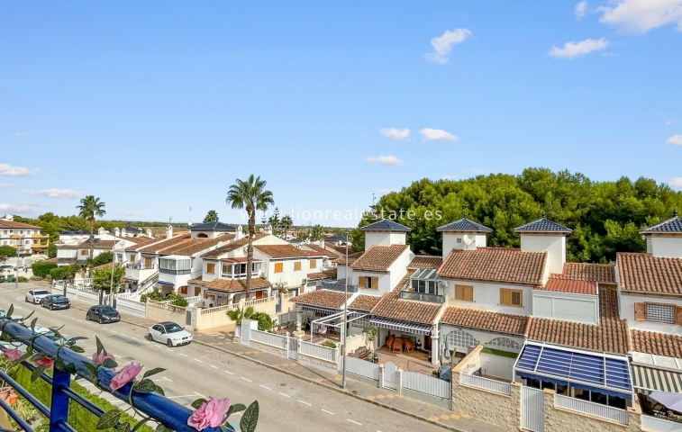 Resale - Apartment / flat - Mil Palmeras