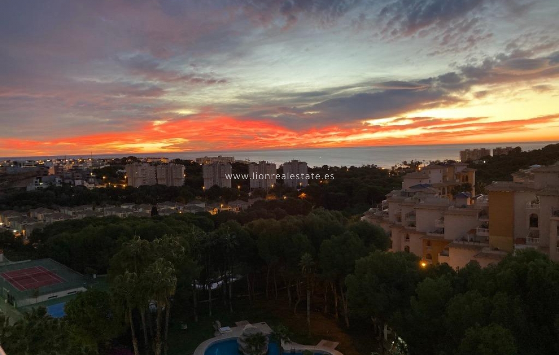 Resale - Apartment / flat - Orihuela Costa - Altos de Campoamor