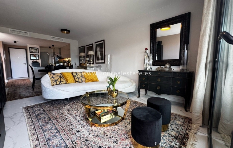 Resale - Apartment / flat - Orihuela Costa - La Zenia