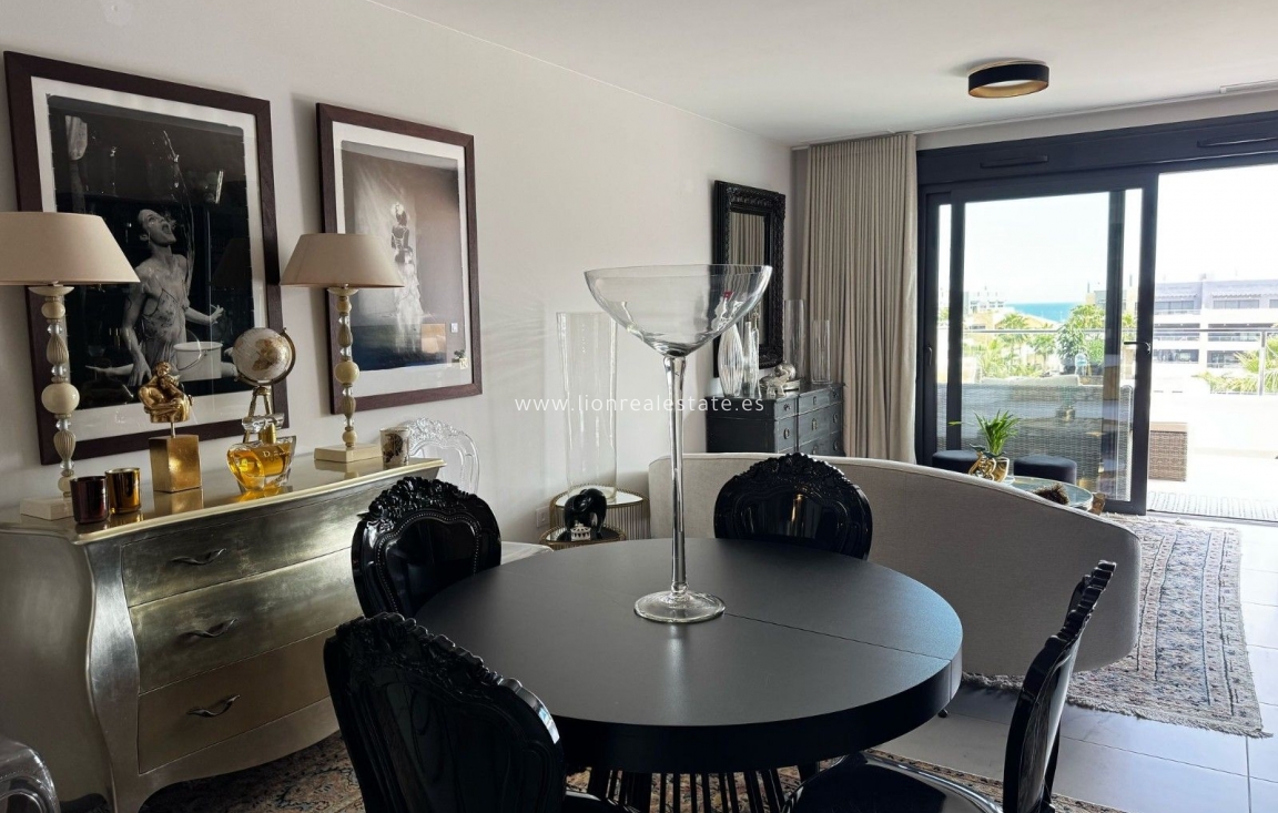 Resale - Apartment / flat - Orihuela Costa - La Zenia