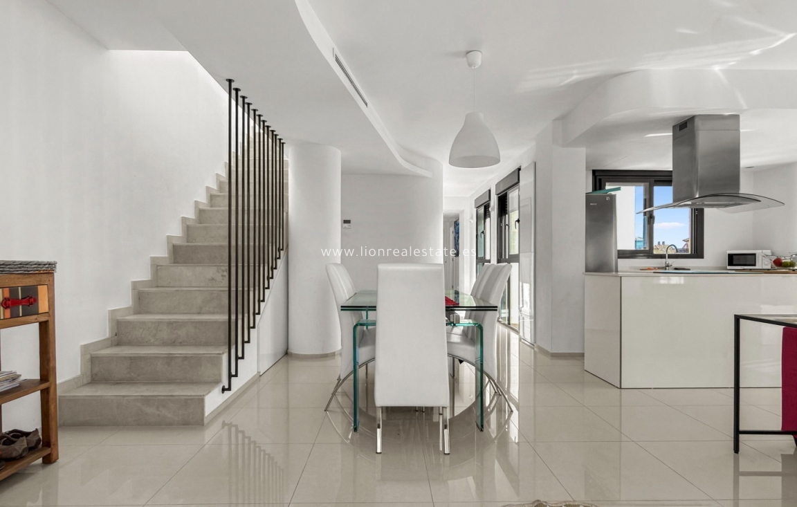 Resale - Apartment / flat - Orihuela Costa - La Zenia