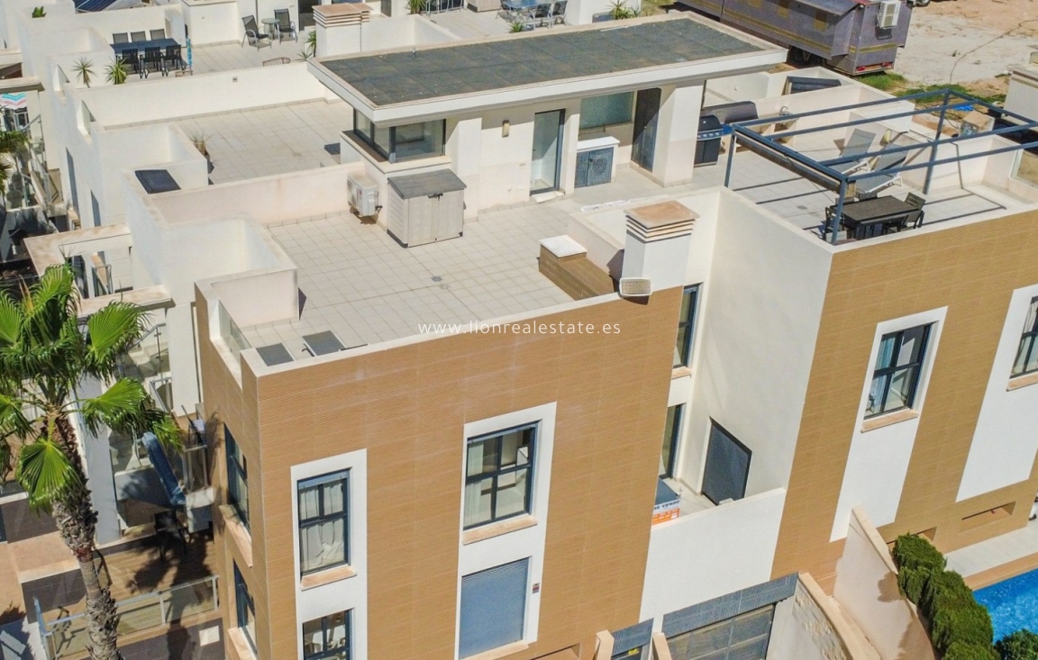 Resale - Apartment / flat - Orihuela Costa - La Zenia