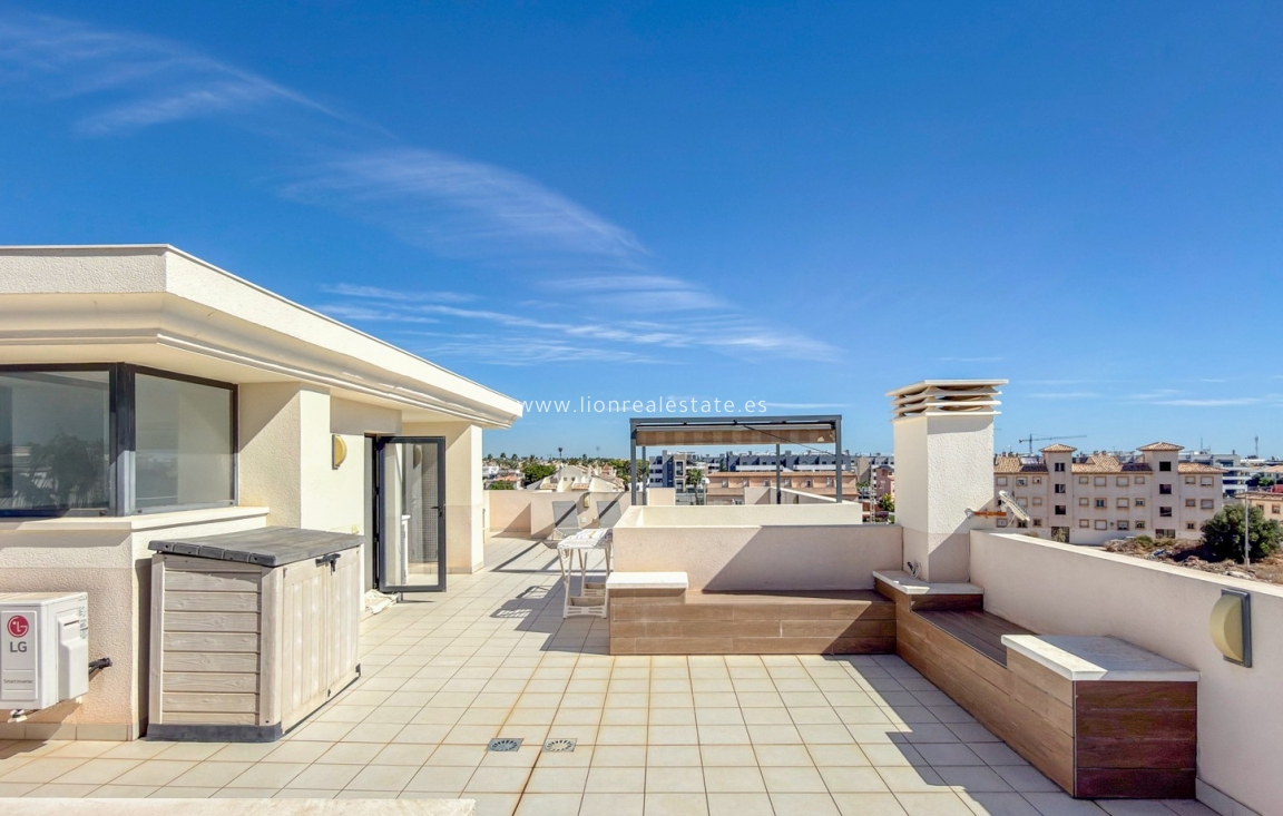 Resale - Apartment / flat - Orihuela Costa - La Zenia