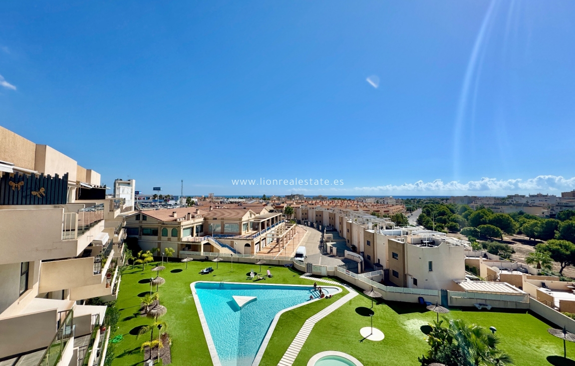 Resale - Apartment / flat - Orihuela Costa - La Zenia