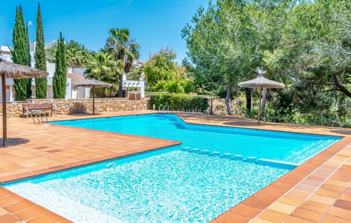 Resale - Apartment / flat - Orihuela Costa - Las Colinas Golf