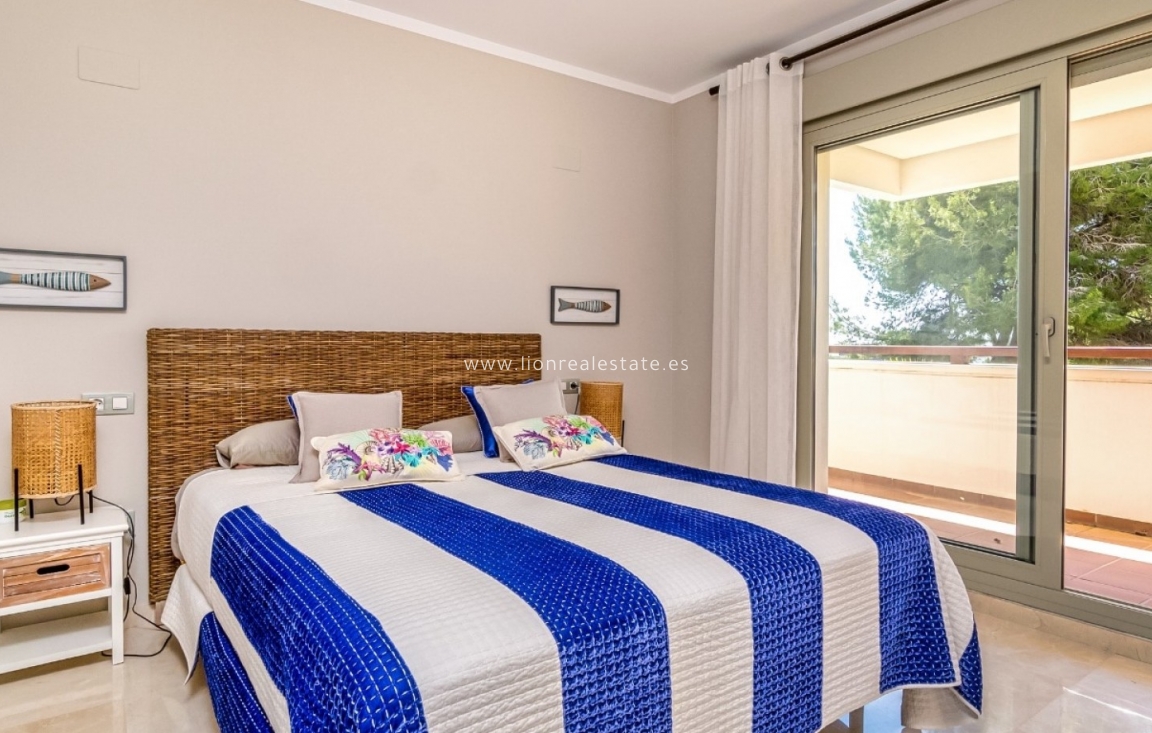 Resale - Apartment / flat - Orihuela Costa - Las Colinas Golf