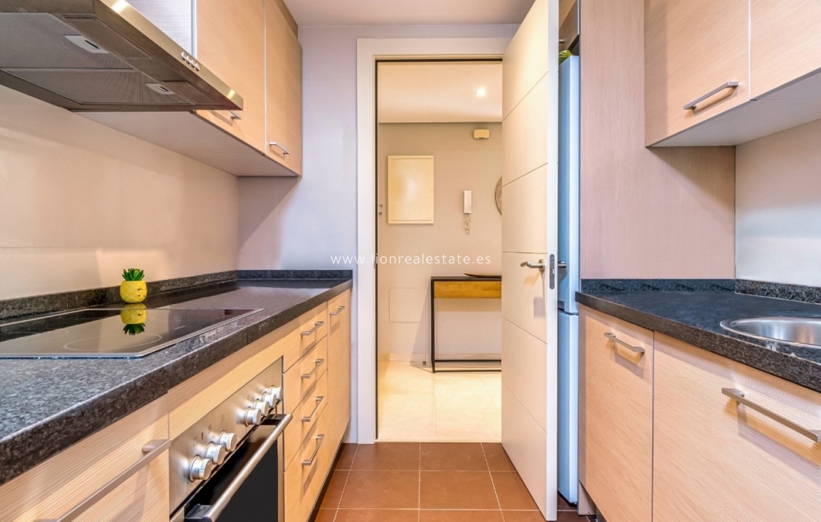 Resale - Apartment / flat - Orihuela Costa - Las Colinas Golf