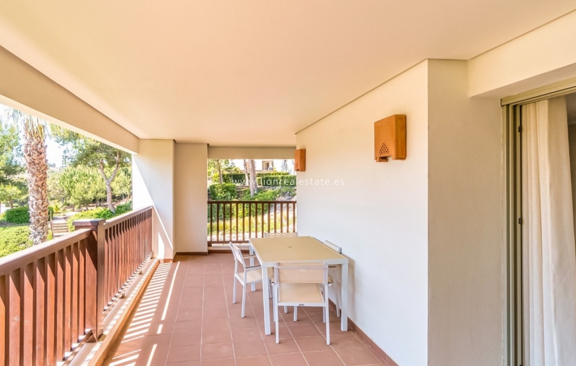 Resale - Apartment / flat - Orihuela Costa - Las Colinas Golf