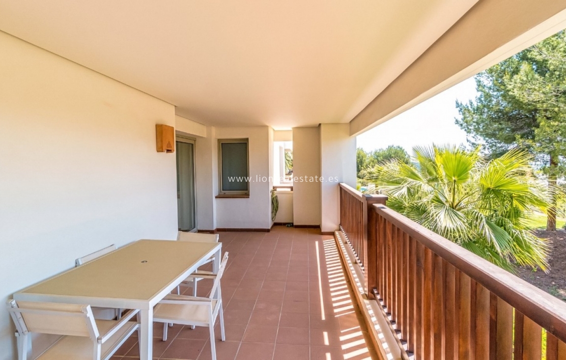 Resale - Apartment / flat - Orihuela Costa - Las Colinas Golf