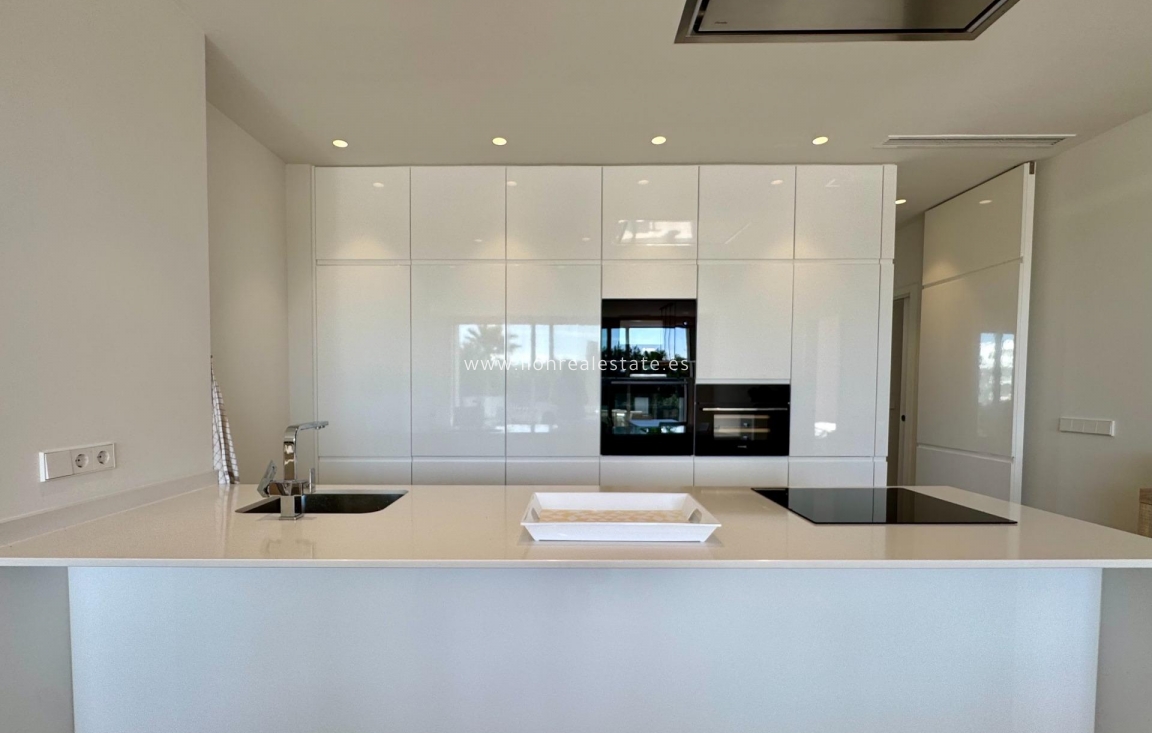 Resale - Apartment / flat - Orihuela Costa - Las Colinas Golf